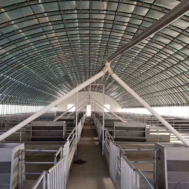 Cobertizo de cría de vacas lecheras